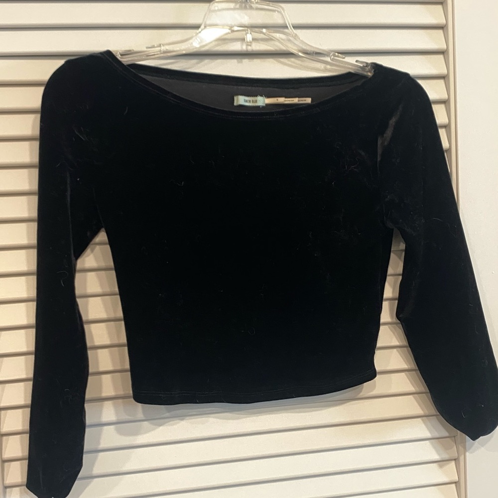Kimchi Blue Black Velvet Crop - S